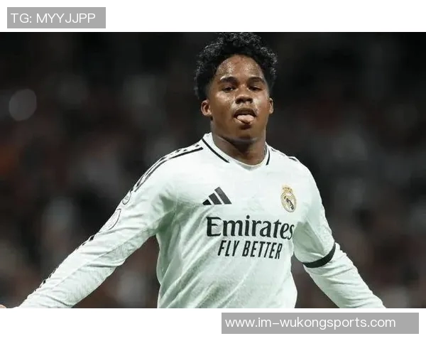 里昂官宣恩德里克租借加盟本泽马现身评论区为其加油助威 里昂官宣恩德里克租借加盟本泽马现身评论区为其加油助威