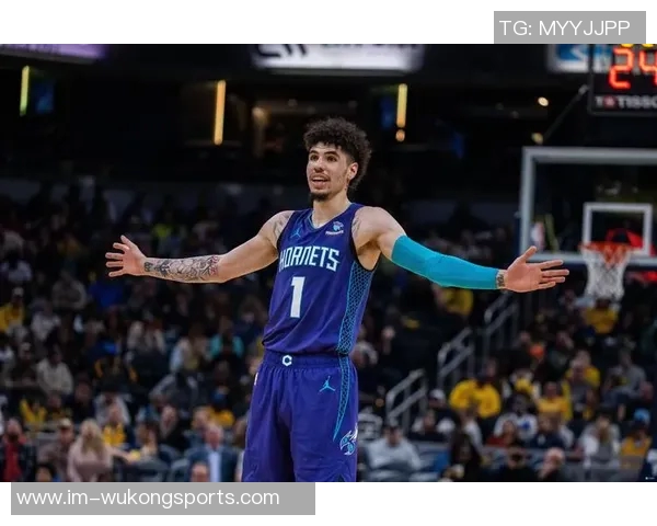 第三节对决火花四射伦纳德狂砍19分拉梅洛鲍尔也不甘示弱斩获13分