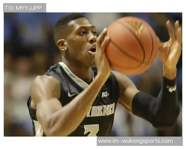 邓恩称赞狄龙疯狂表现激励全队感到庆幸能与他并肩作战 邓恩称赞狄龙疯狂表现激励全队感到庆幸能与他并肩作战